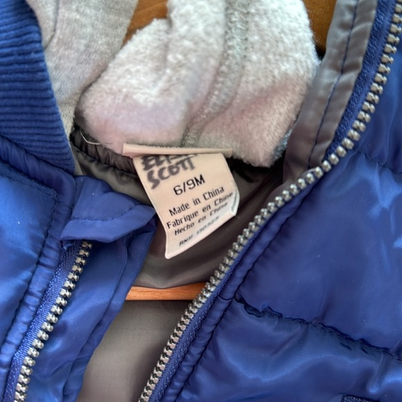 Infant CalvinKlein Jacket size 6/9M Navy Blue with Gray hoodie has pockets - Picture 8 of 11